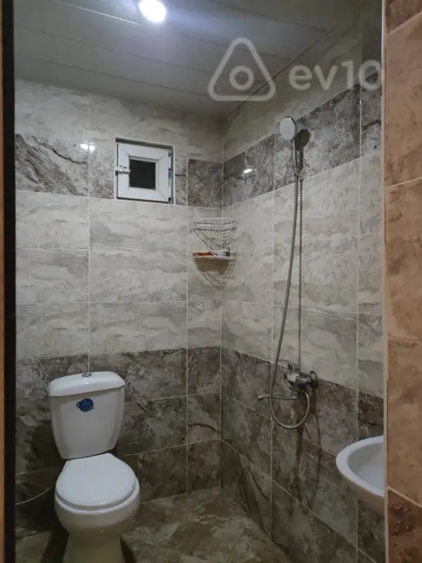 Kirayə verilir 4 otaqlı həyət evi 100 m²