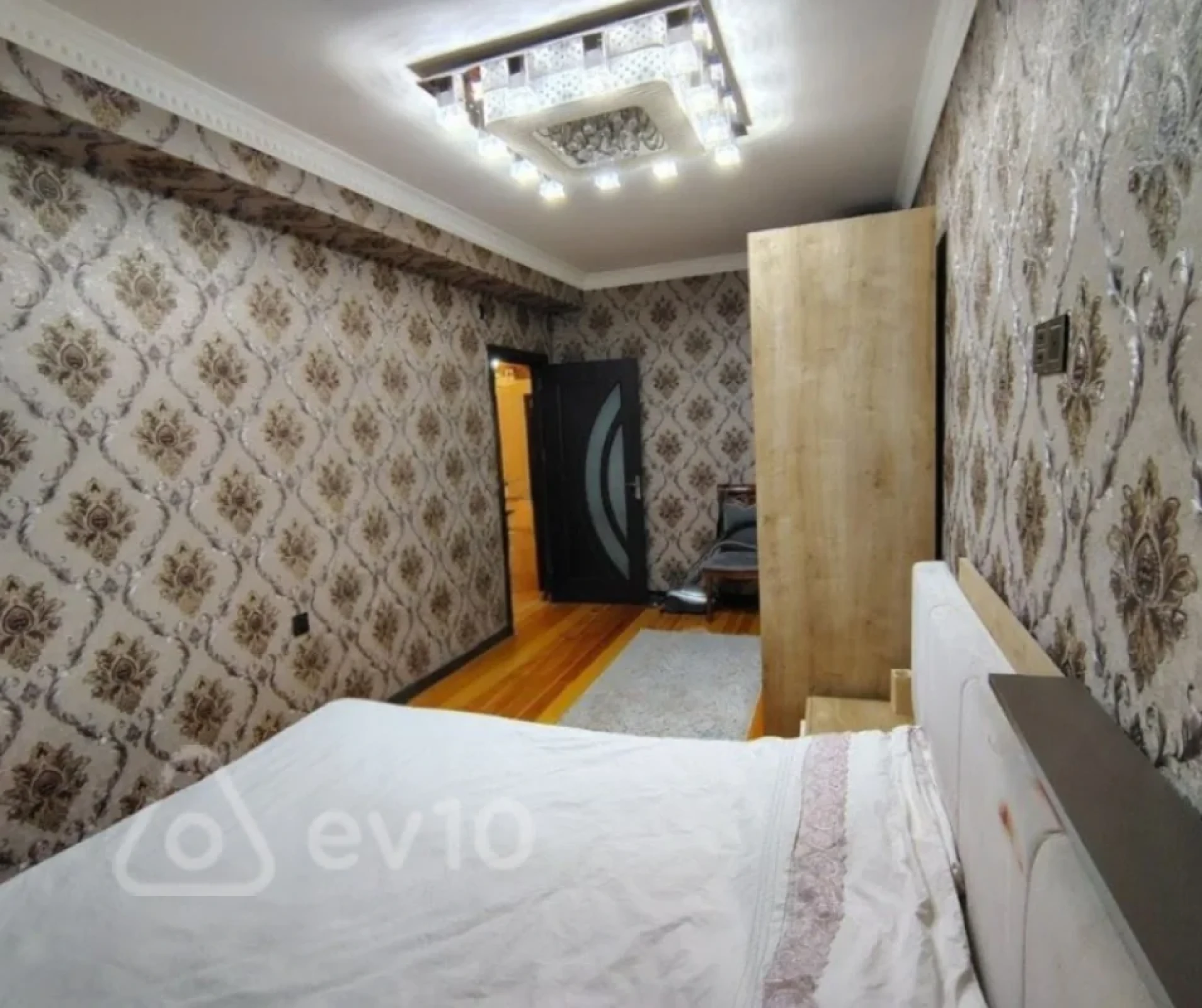 Kirayə verilir 3 otaqlı yeni tikili 122 m²