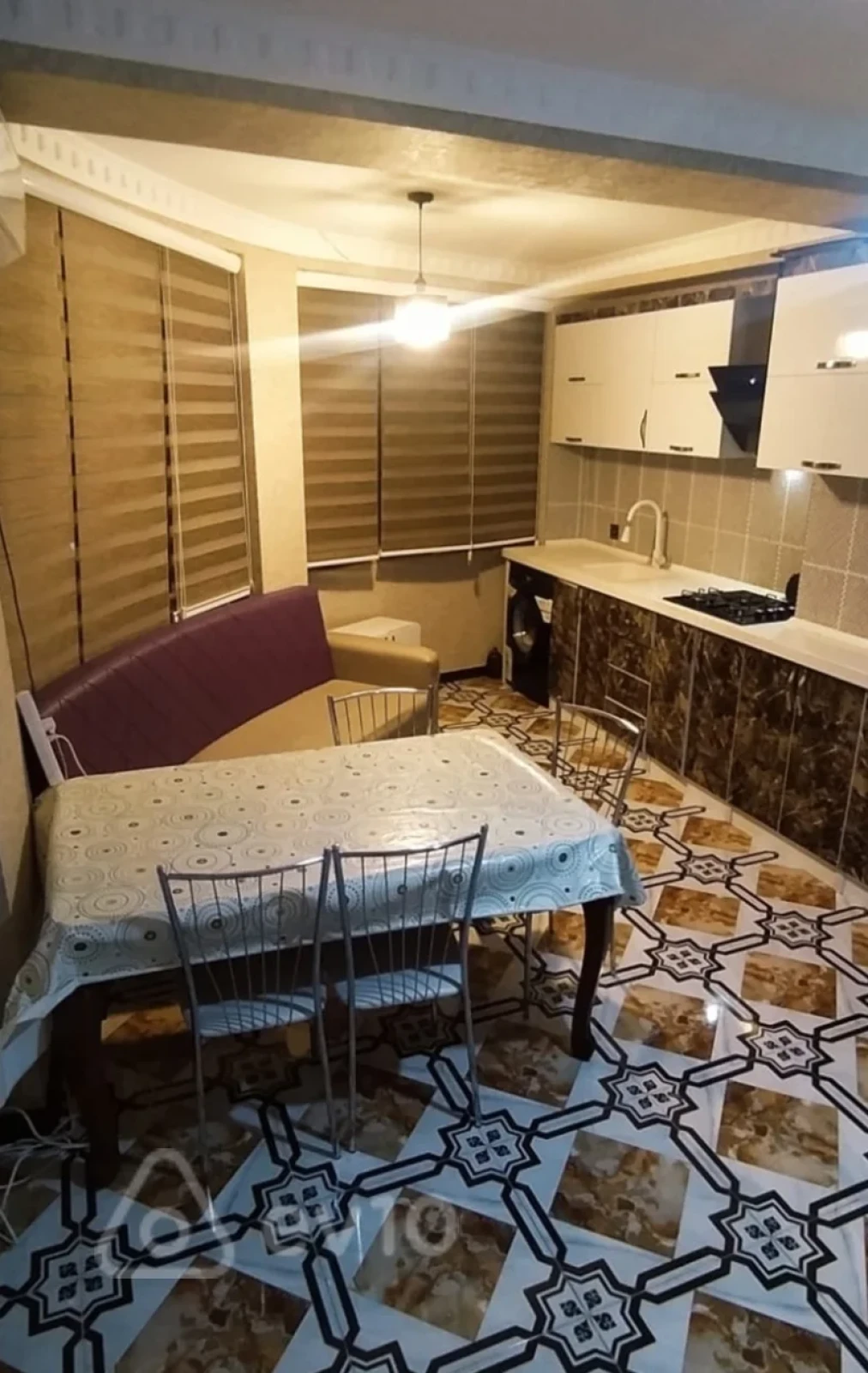 Kirayə verilir 3 otaqlı yeni tikili 122 m²