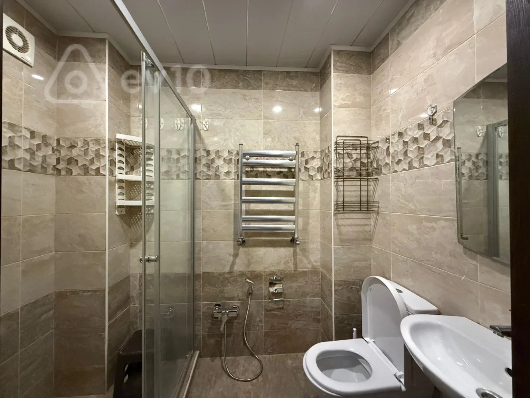 Kirayə verilir 2 otaqlı yeni tikili 66 m²