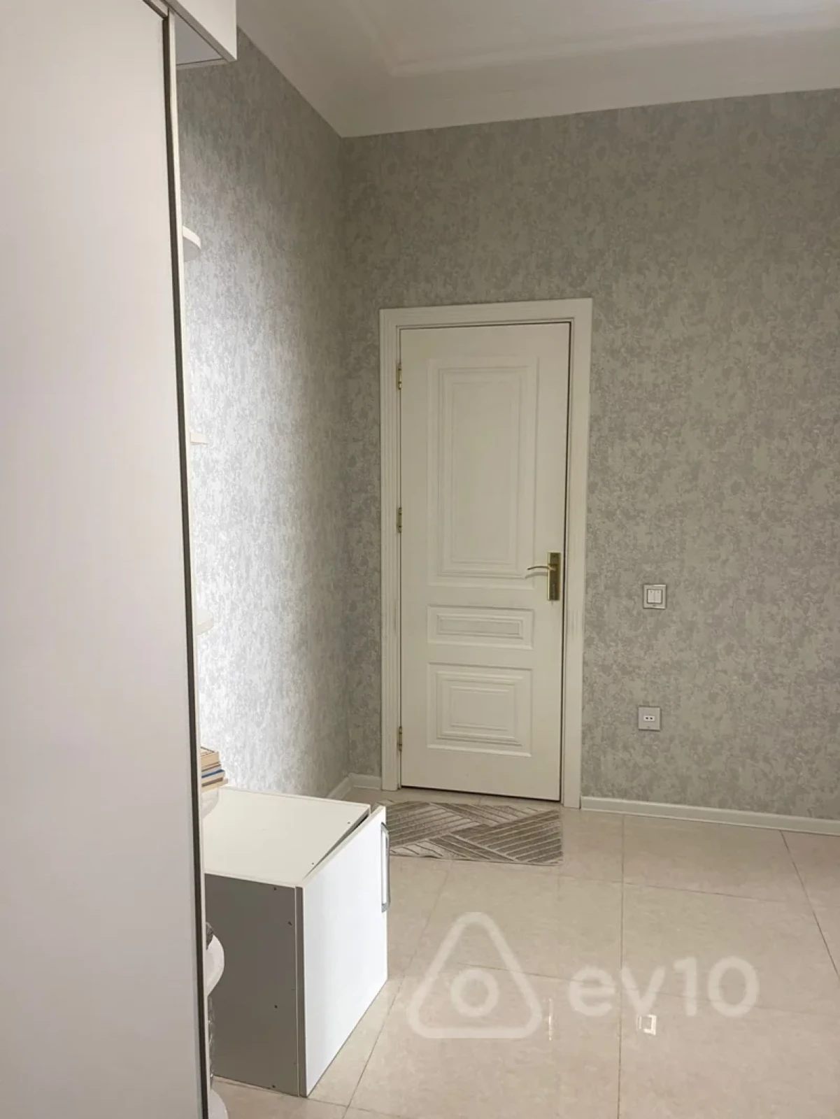Kirayə verilir 2 otaqlı yeni tikili 63 m²