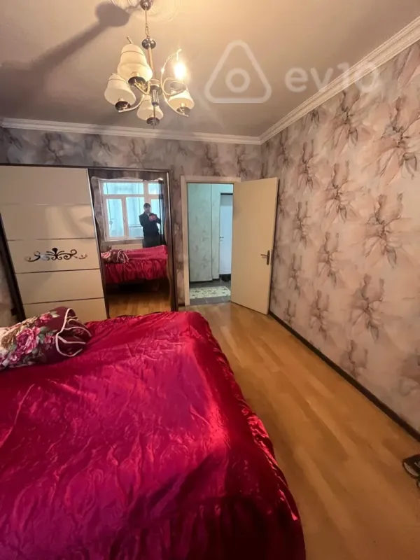 Kirayə verilir 2 otaqlı yeni tikili 75 m²