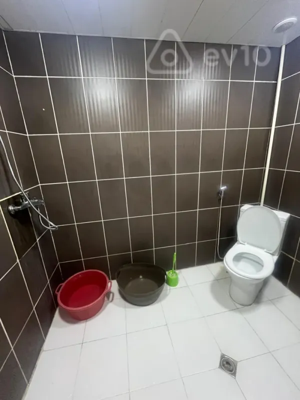 Kirayə verilir 2 otaqlı yeni tikili 75 m²