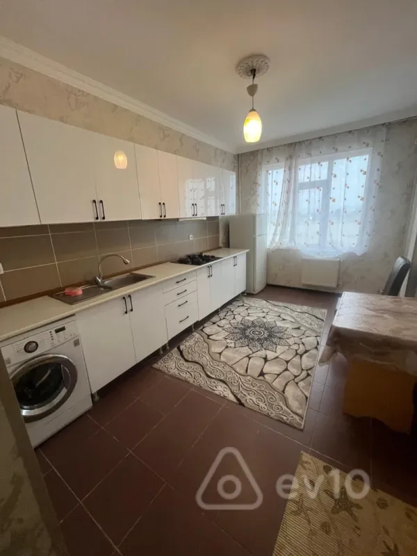 Kirayə verilir 2 otaqlı yeni tikili 75 m²