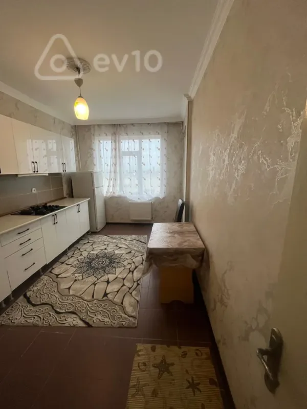 Kirayə verilir 2 otaqlı yeni tikili 75 m²