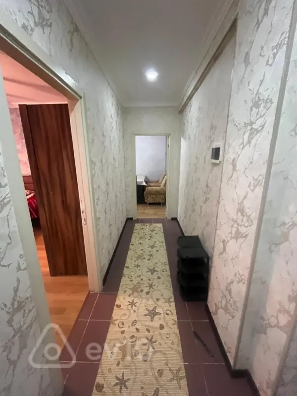Kirayə verilir 2 otaqlı yeni tikili 75 m²
