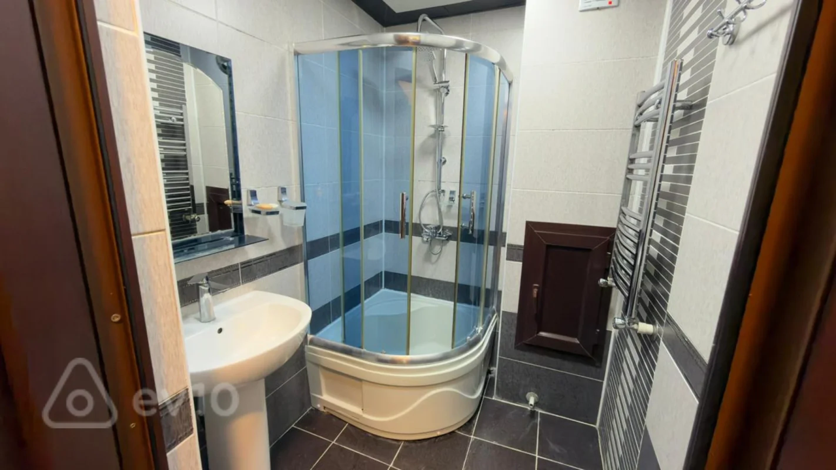 Kirayə verilir 2 otaqlı yeni tikili 90 m²