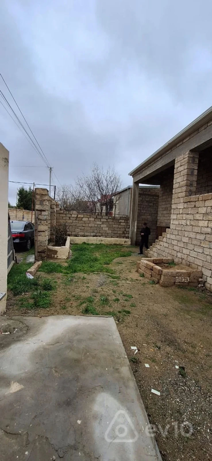 Satılır 4 otaqlı həyət evi 130 m²