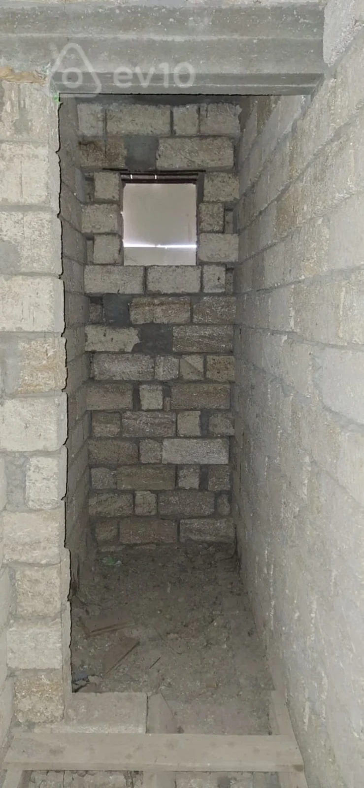 Satılır 4 otaqlı həyət evi 130 m²