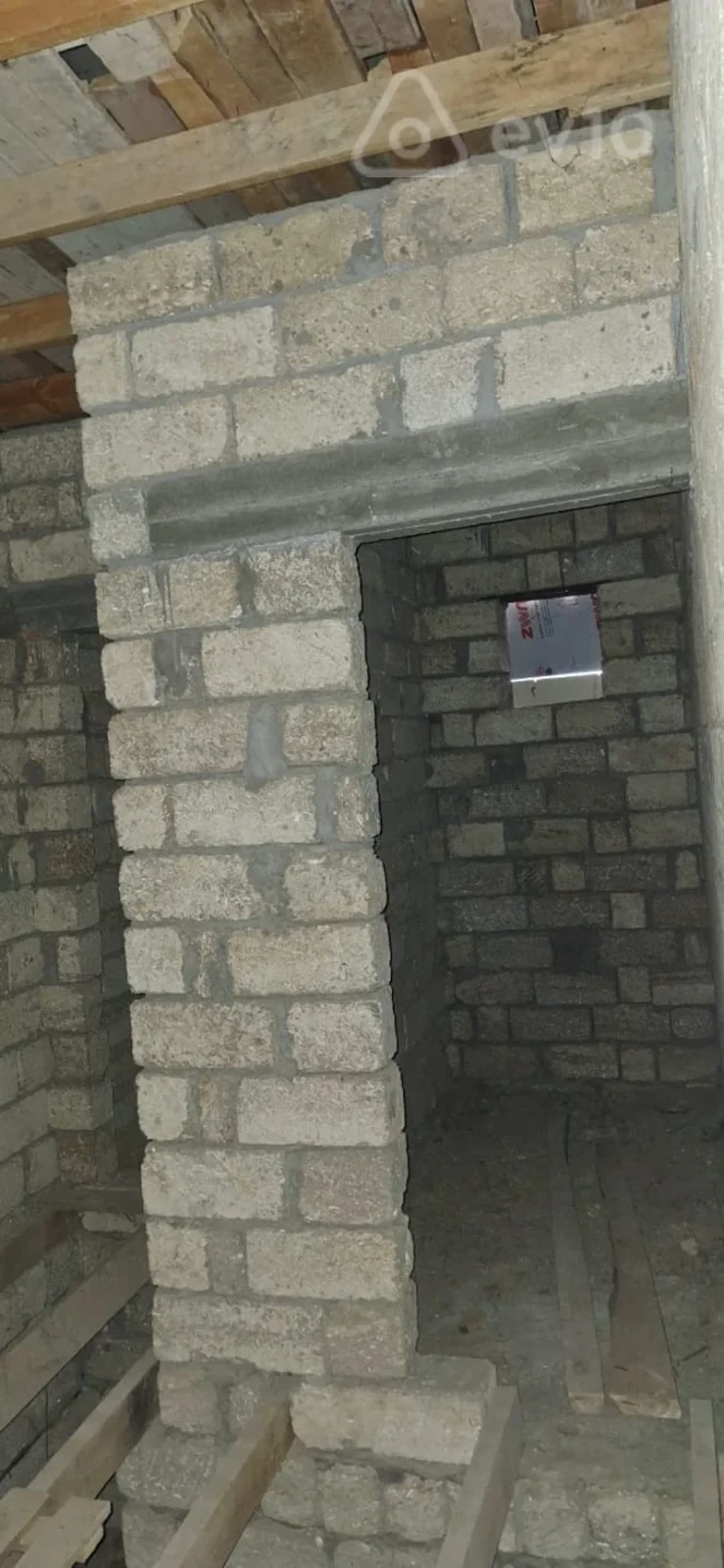 Satılır 4 otaqlı həyət evi 130 m²