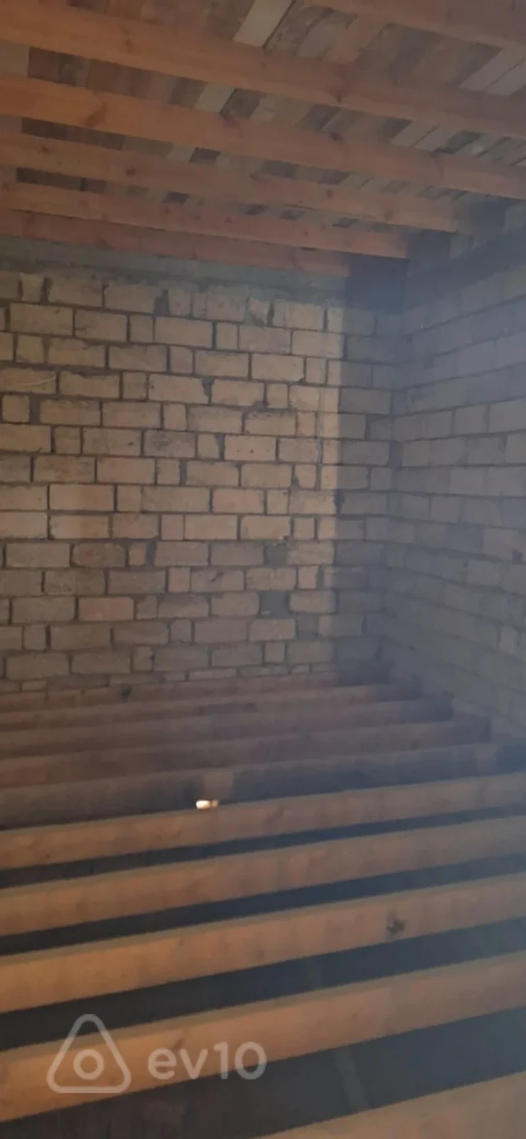 Satılır 4 otaqlı həyət evi 130 m²