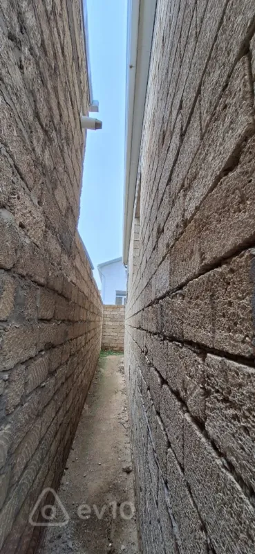 Satılır 4 otaqlı həyət evi 130 m²