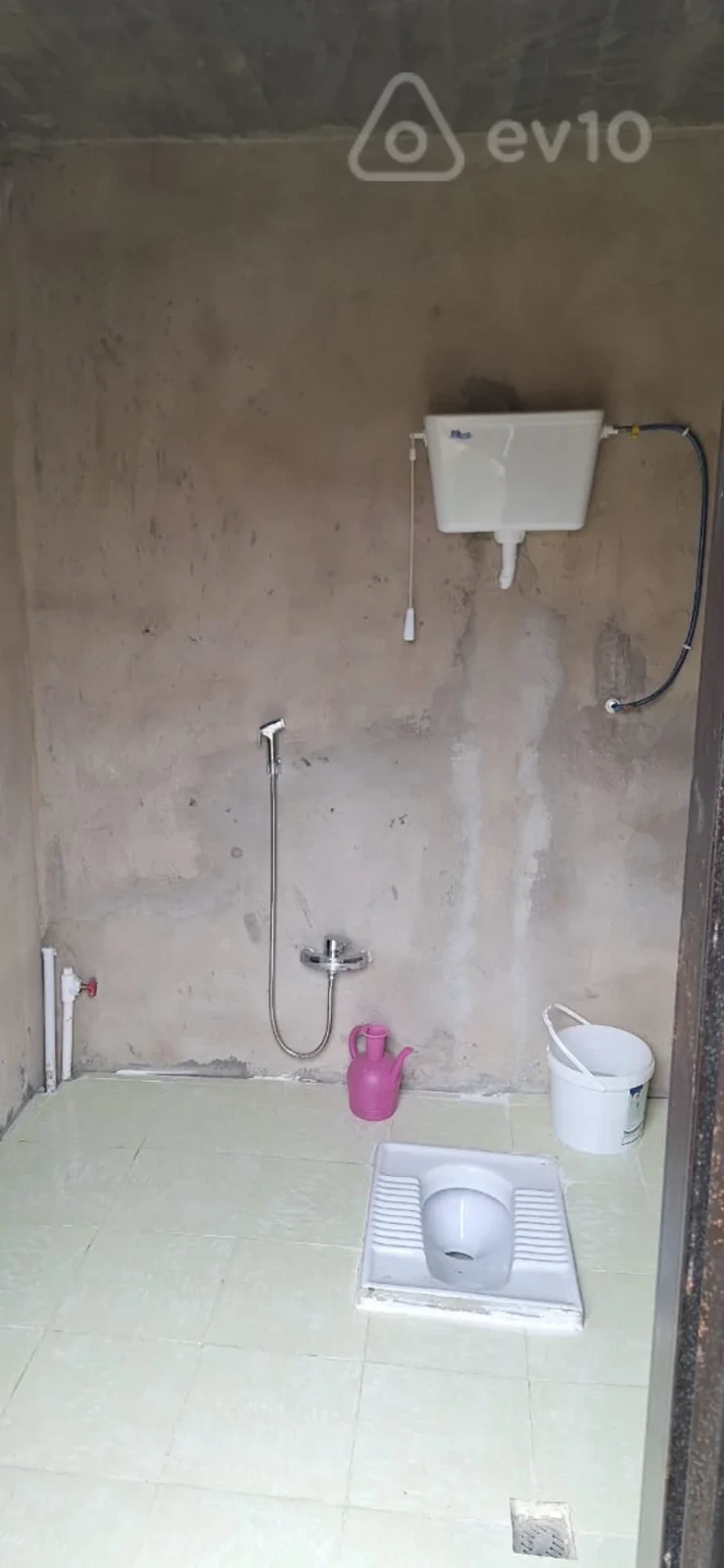 Satılır 4 otaqlı həyət evi 130 m²