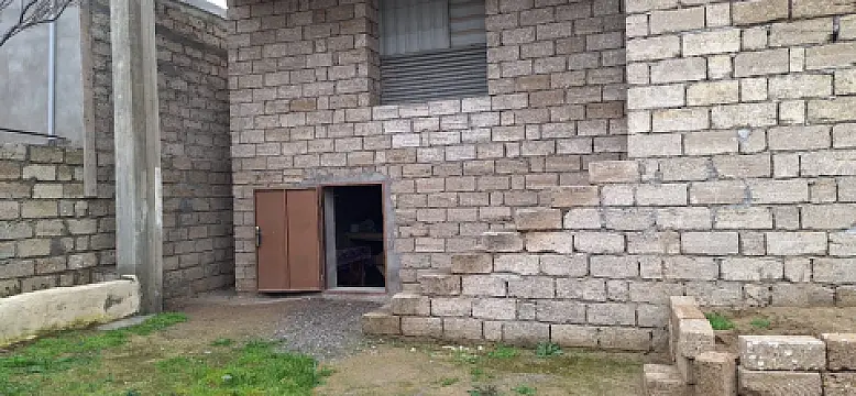 Satılır 4 otaqlı həyət evi 130 m²