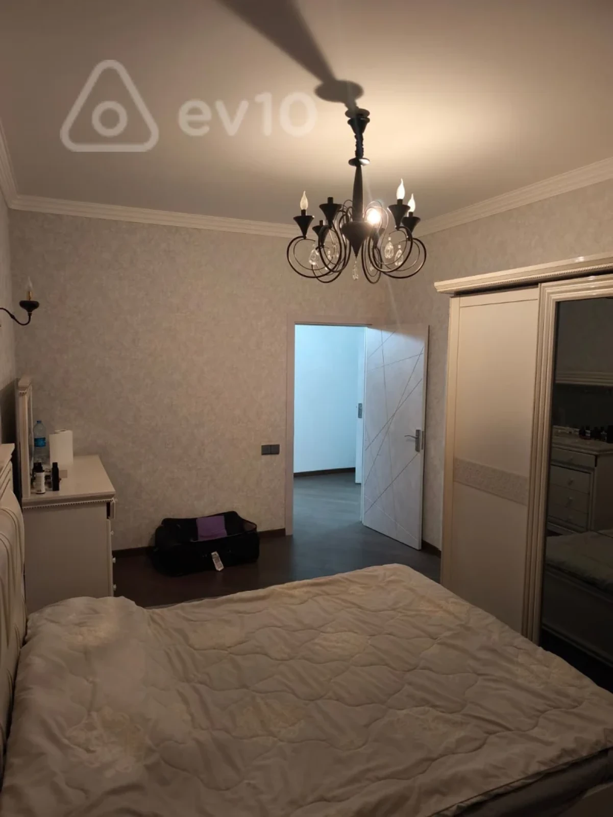 Kirayə verilir 3 otaqlı yeni tikili 120 m²