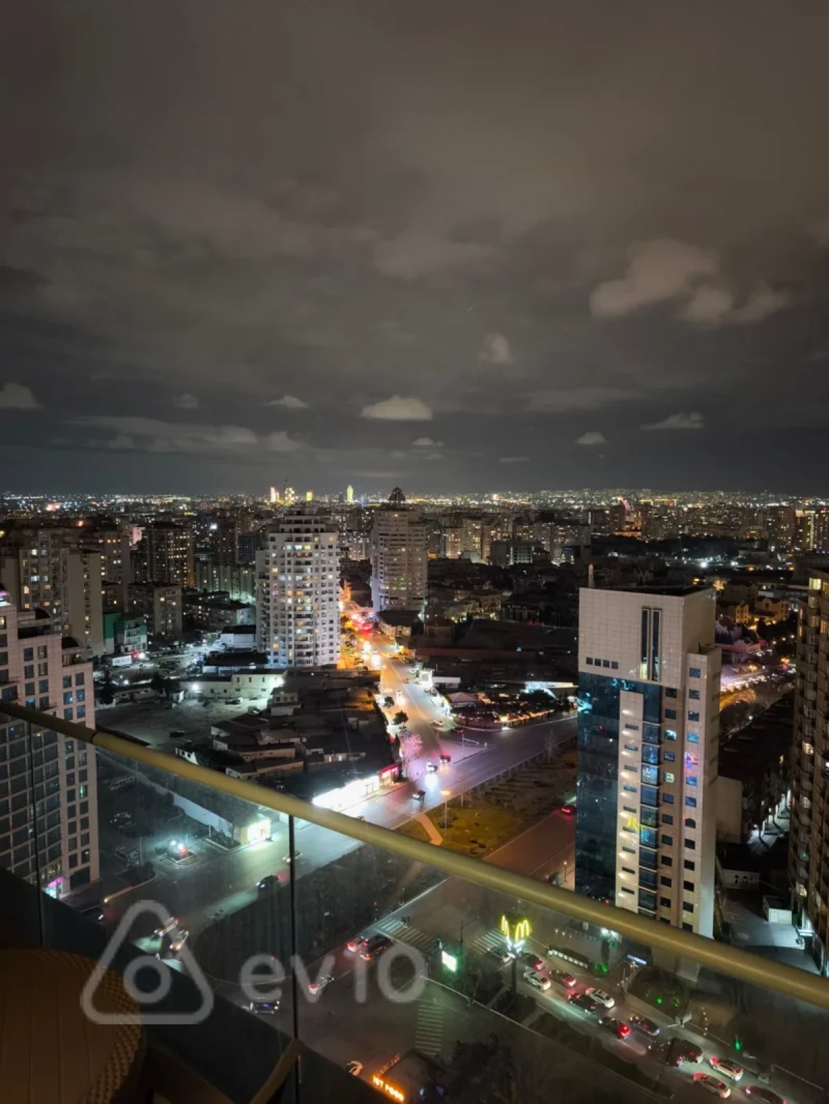 Kirayə verilir 3 otaqlı yeni tikili 120 m²