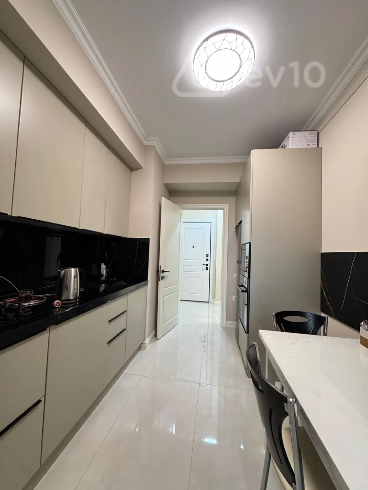 Kirayə verilir 3 otaqlı yeni tikili 90 m²