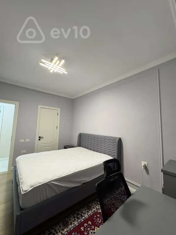 Kirayə verilir 3 otaqlı yeni tikili 90 m²