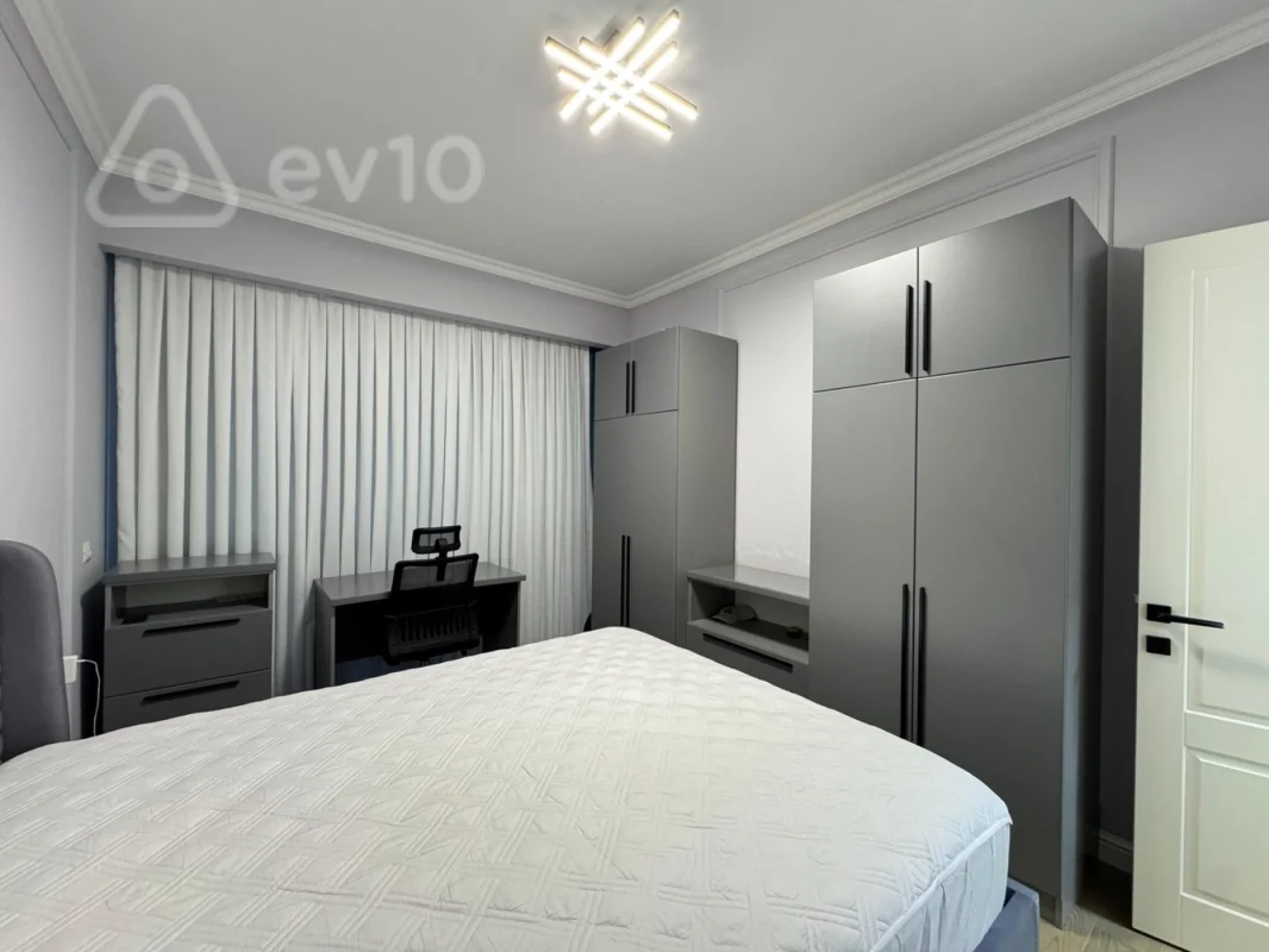 Kirayə verilir 3 otaqlı yeni tikili 90 m²