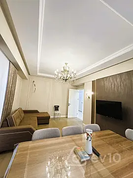 Kirayə verilir 3 otaqlı yeni tikili 90 m²