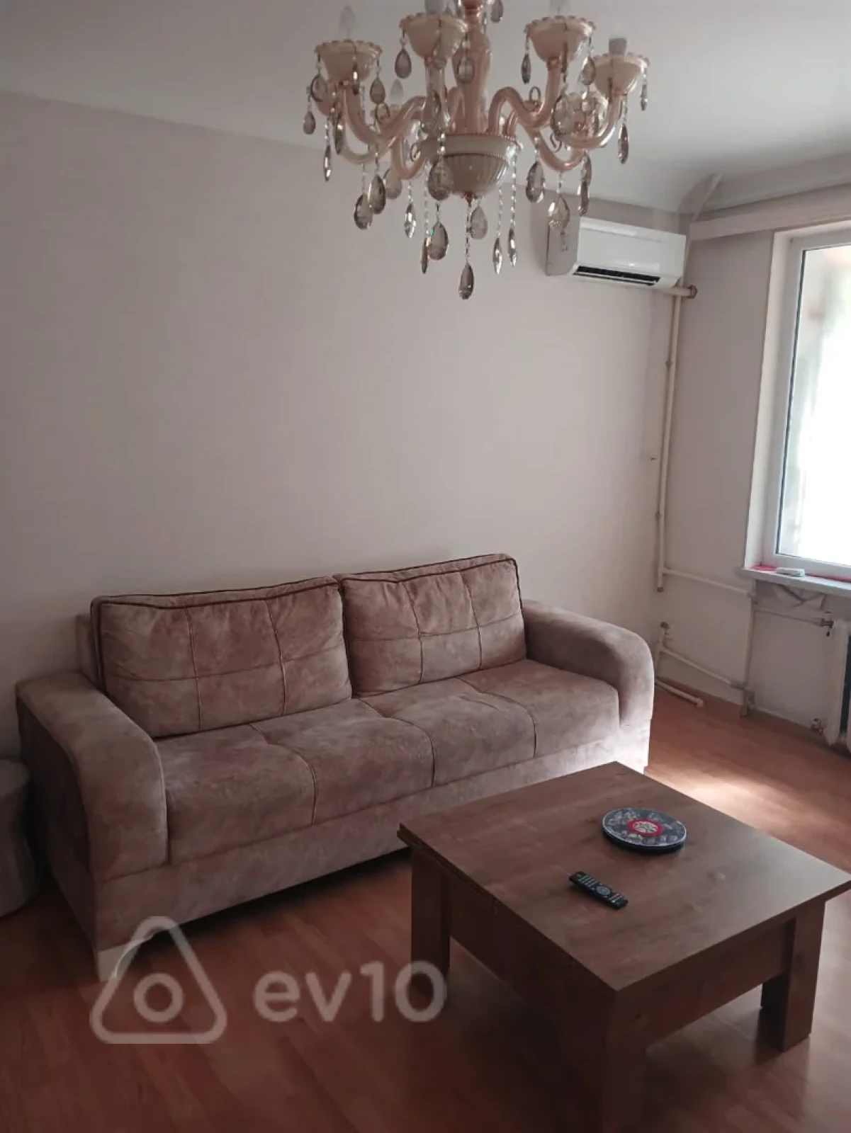 Kirayə verilir 2 otaqlı köhnə tikili 55 m²