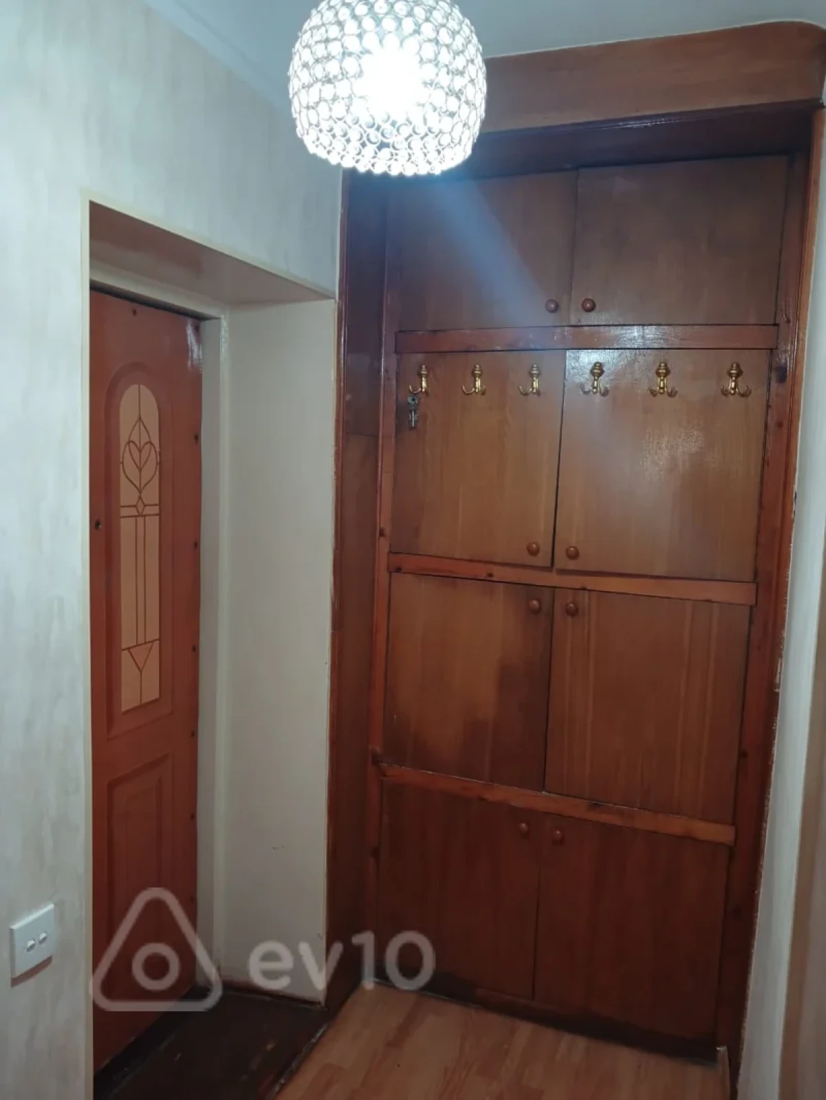 Kirayə verilir 2 otaqlı köhnə tikili 55 m²