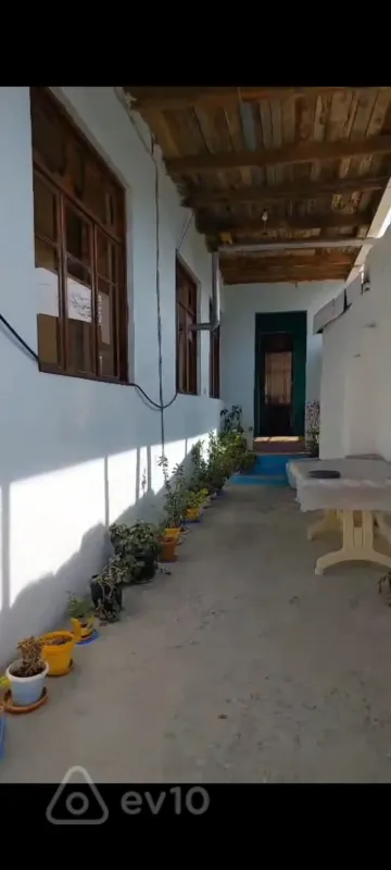 Satılır 7 otaqlı həyət evi 220 m²