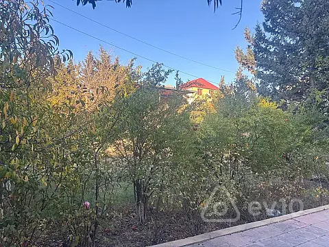 Kirayə verilir 1 otaqlı həyət evi 40 m²