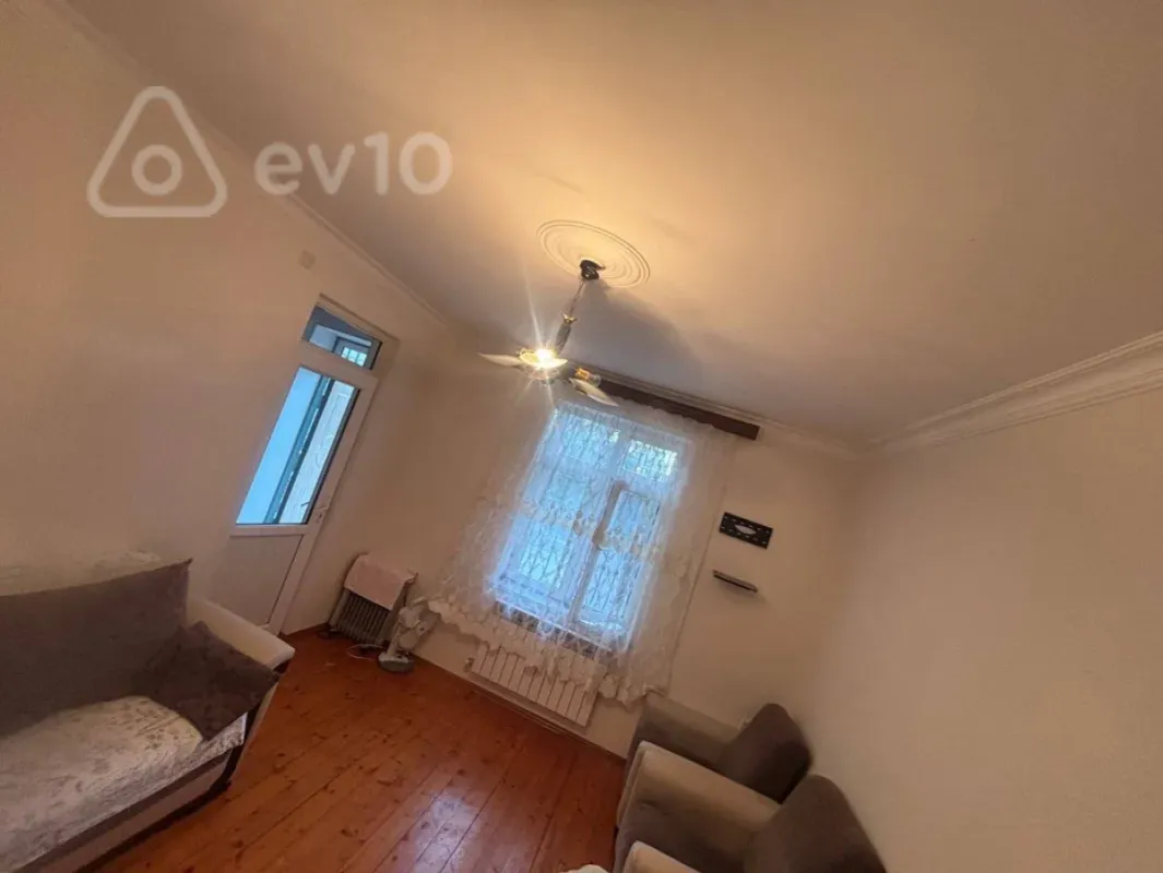 Kirayə verilir 1 otaqlı həyət evi 40 m²