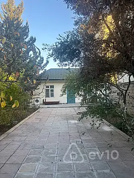 Kirayə verilir 1 otaqlı həyət evi 40 m²