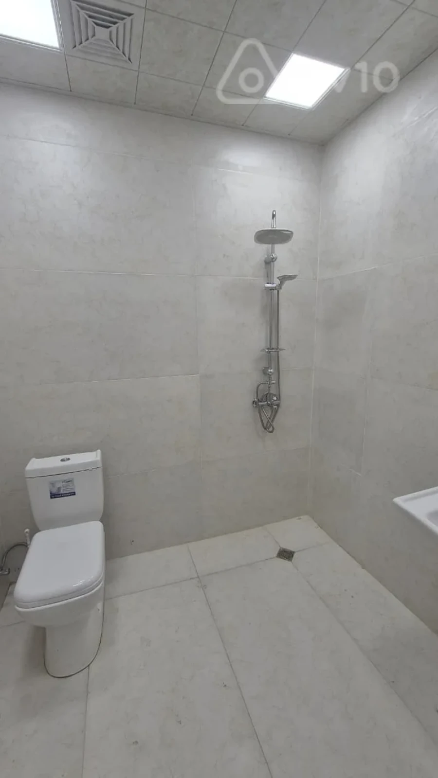 Kirayə verilir 2 otaqlı yeni tikili 65 m²