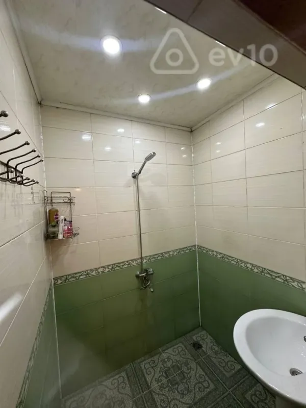 Kirayə verilir 3 otaqlı yeni tikili 100 m²