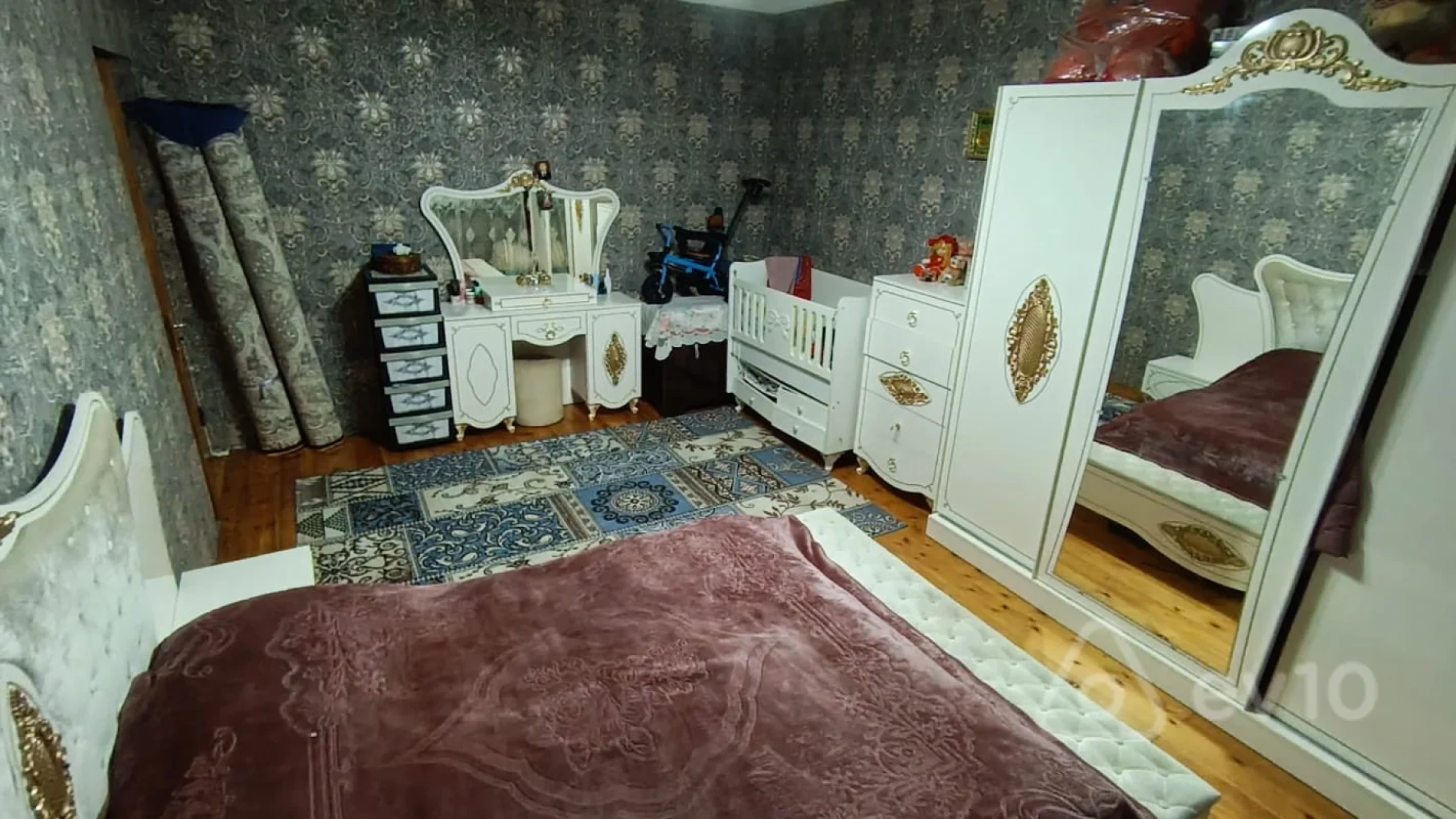 Satılır 4 otaqlı həyət evi 175 m²