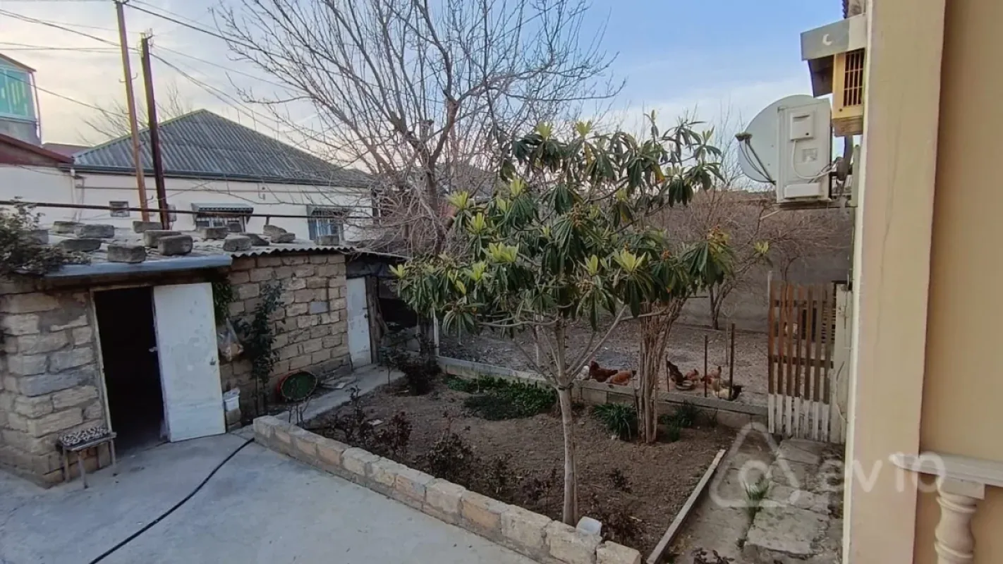 Satılır 4 otaqlı həyət evi 175 m²
