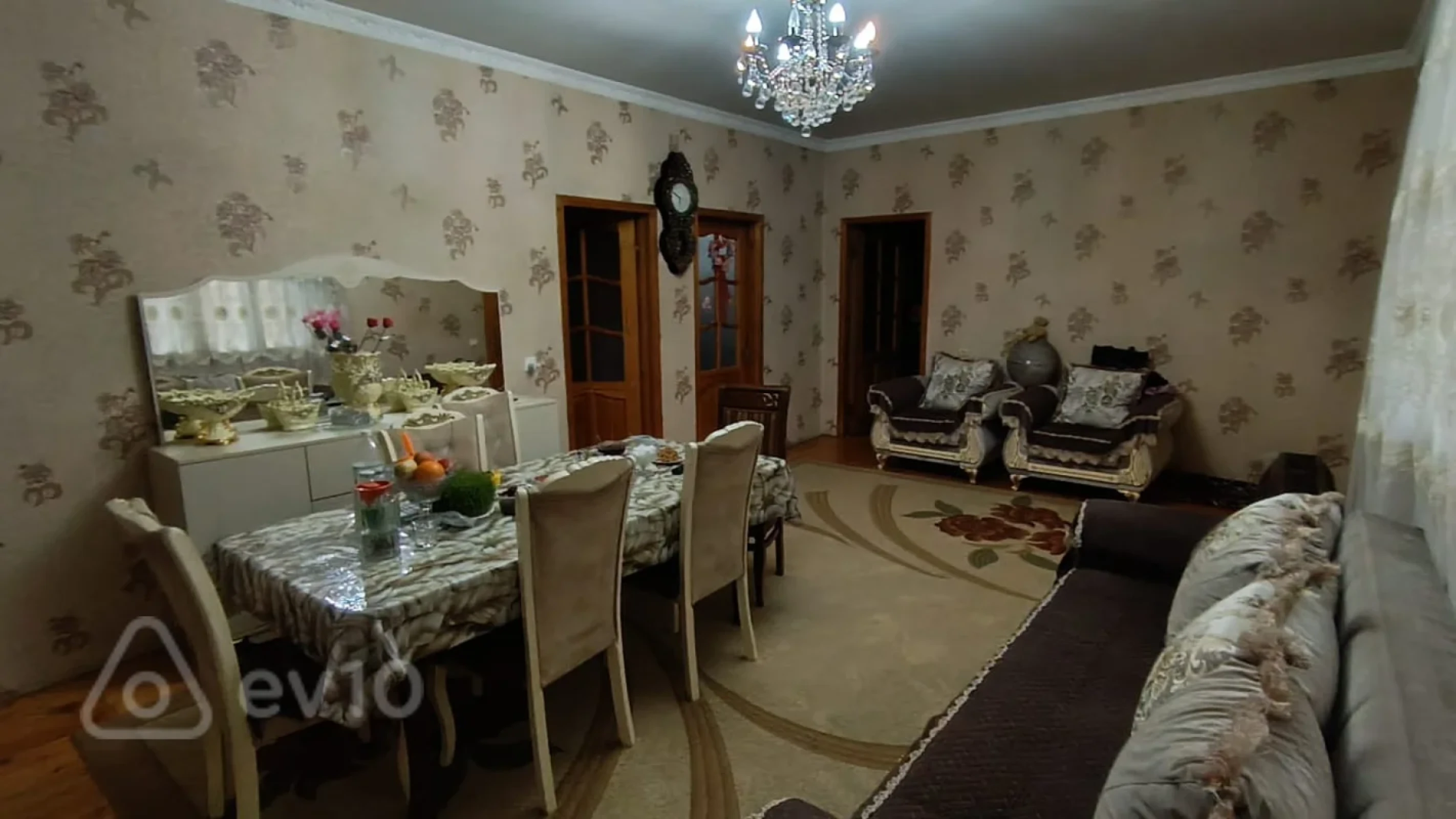 Satılır 4 otaqlı həyət evi 175 m²