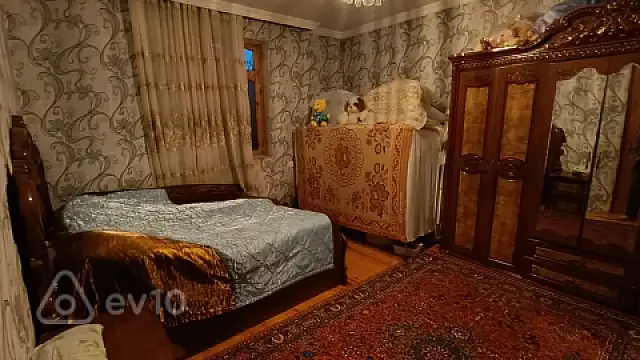 Satılır 4 otaqlı həyət evi 175 m²