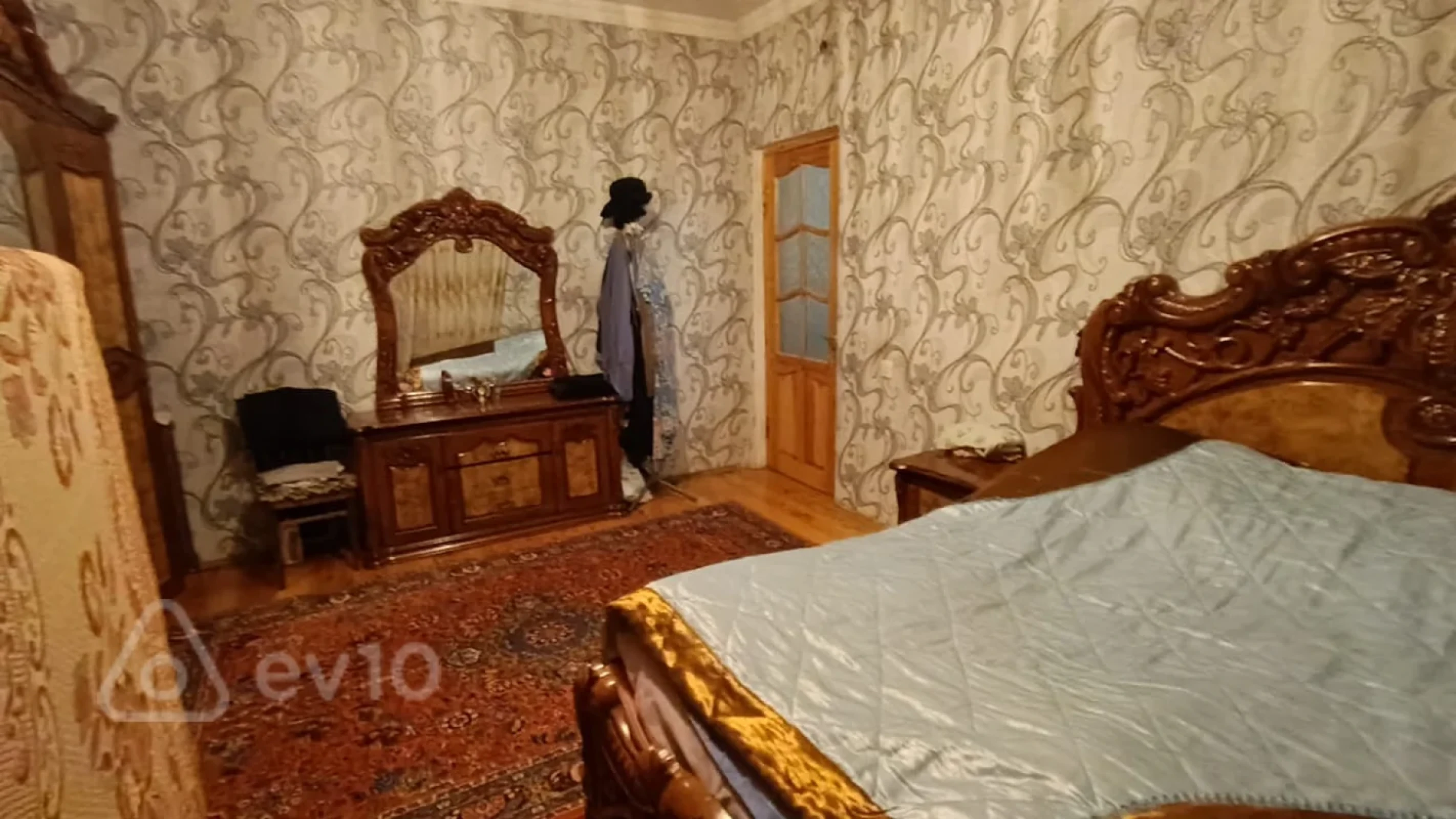 Satılır 4 otaqlı həyət evi 175 m²