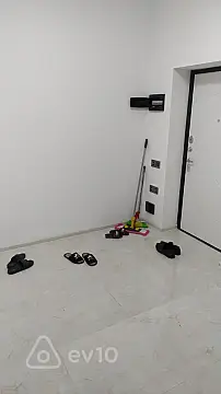 Kirayə verilir 3 otaqlı yeni tikili 91 m²