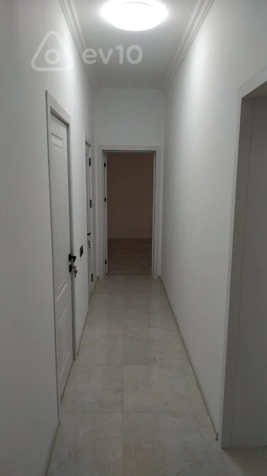 Kirayə verilir 3 otaqlı yeni tikili 91 m²