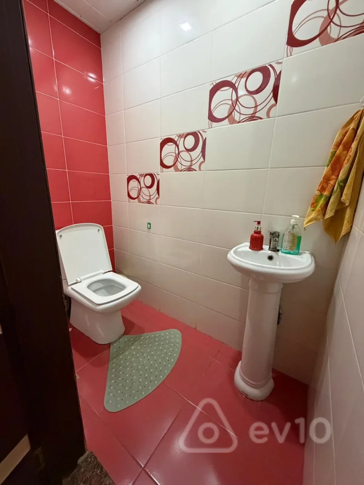 Kirayə verilir 3 otaqlı yeni tikili 110 m²