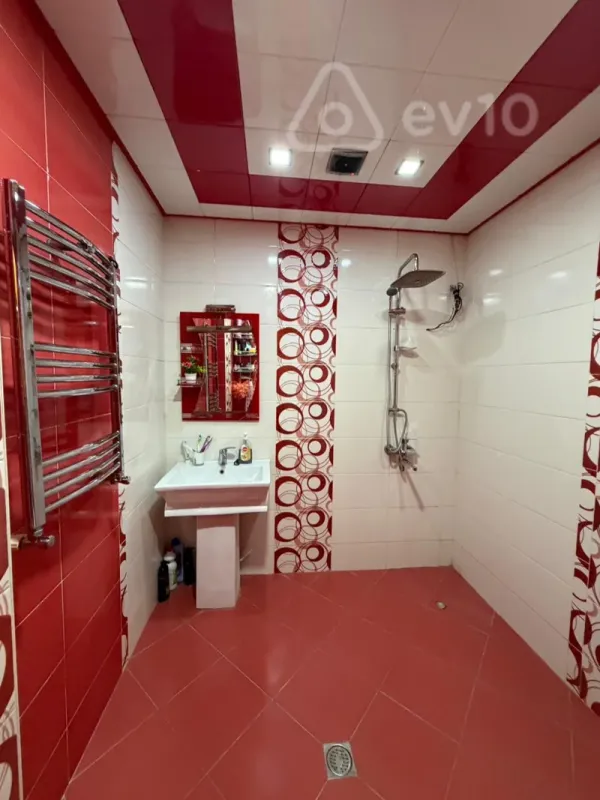 Kirayə verilir 3 otaqlı yeni tikili 110 m²