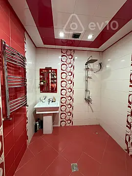 Kirayə verilir 3 otaqlı yeni tikili 110 m²