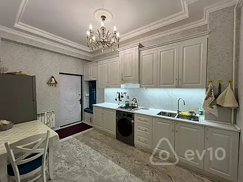 Satılır 2 otaqlı yeni tikili 71 m²