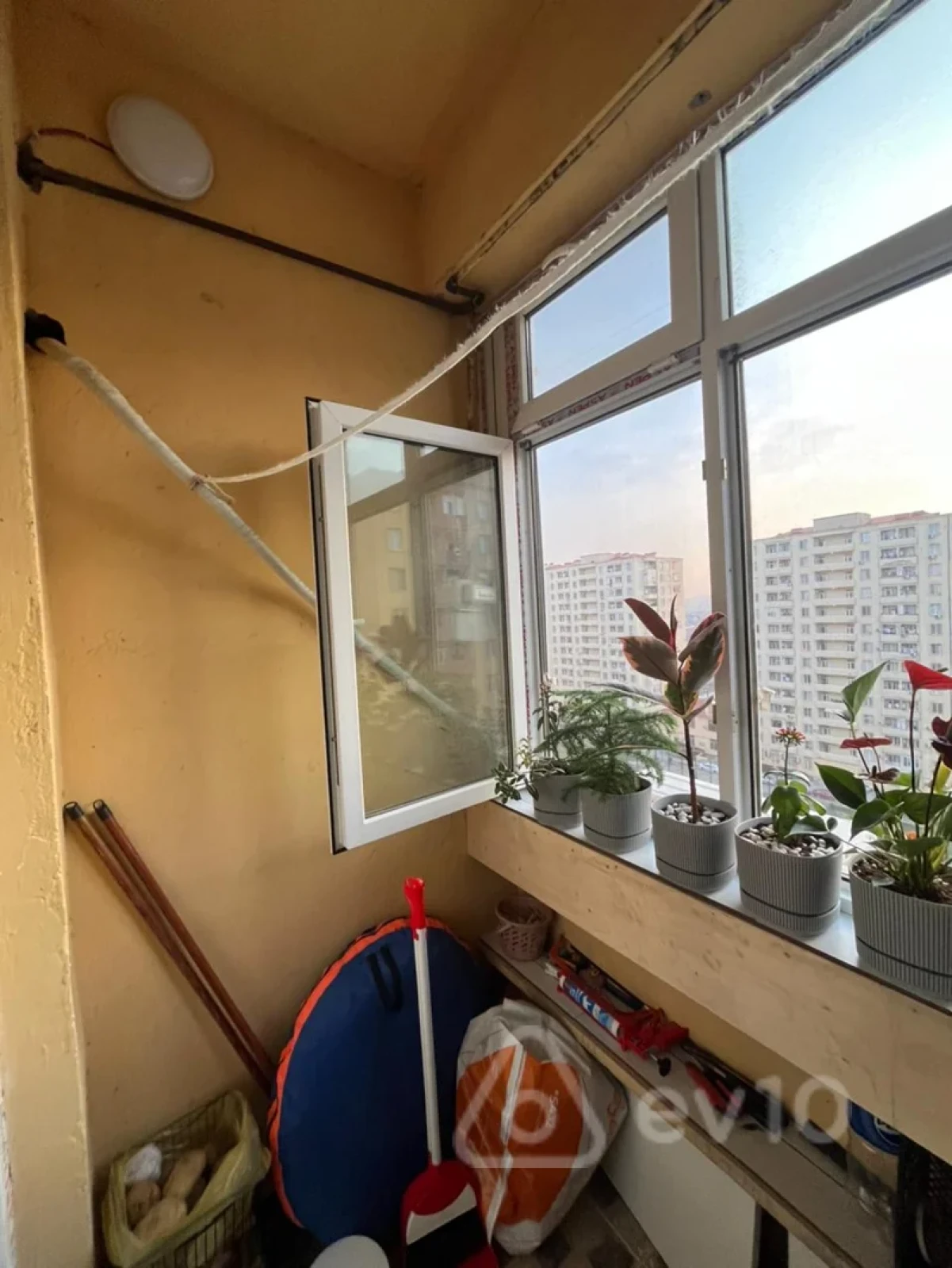 Satılır 2 otaqlı yeni tikili 71 m²