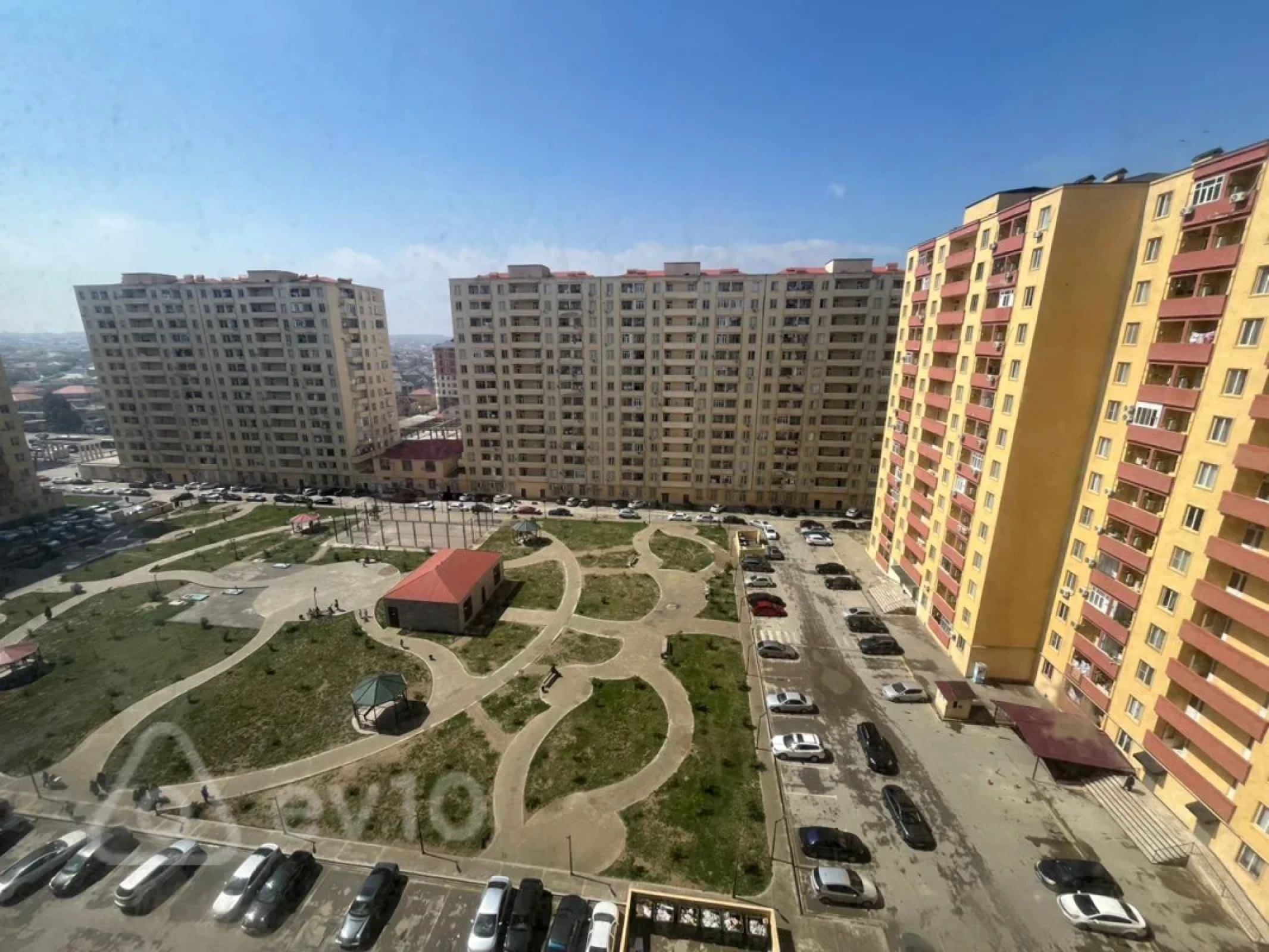 Satılır 2 otaqlı yeni tikili 71 m²