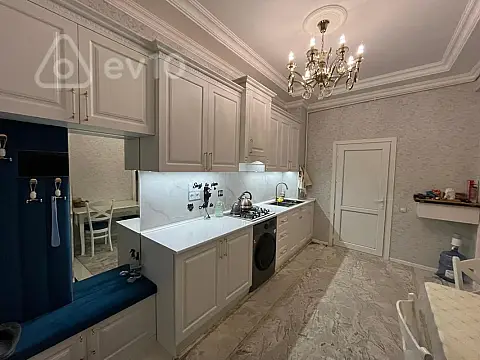 Satılır 2 otaqlı yeni tikili 71 m²