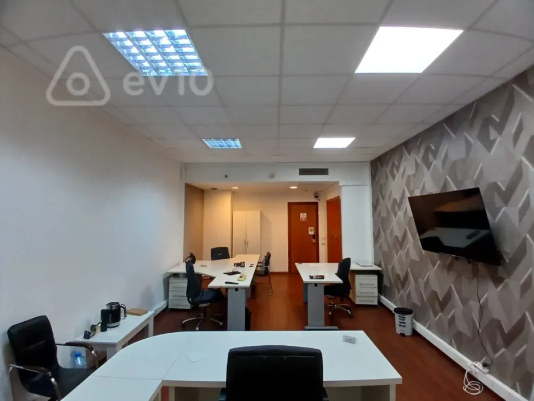 Kirayə verilir 1 otaqlı ofis 40 m²