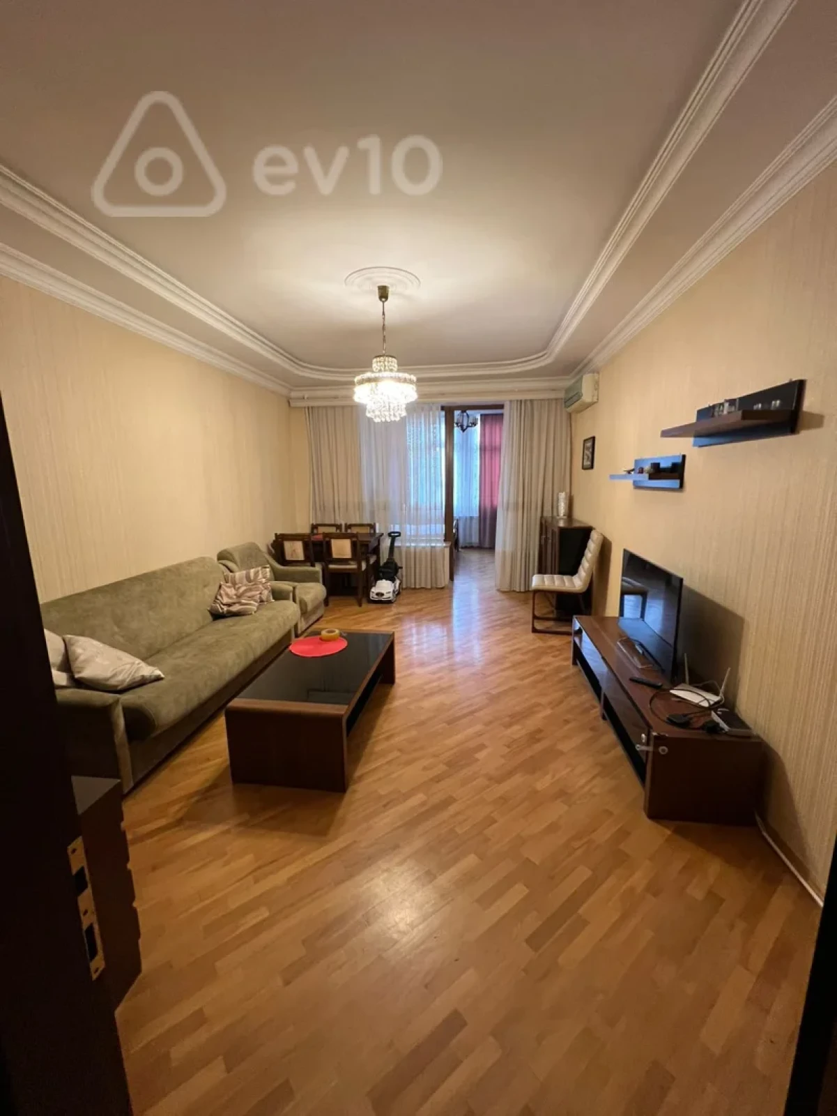 Kirayə verilir 3 otaqlı köhnə tikili 90 m²