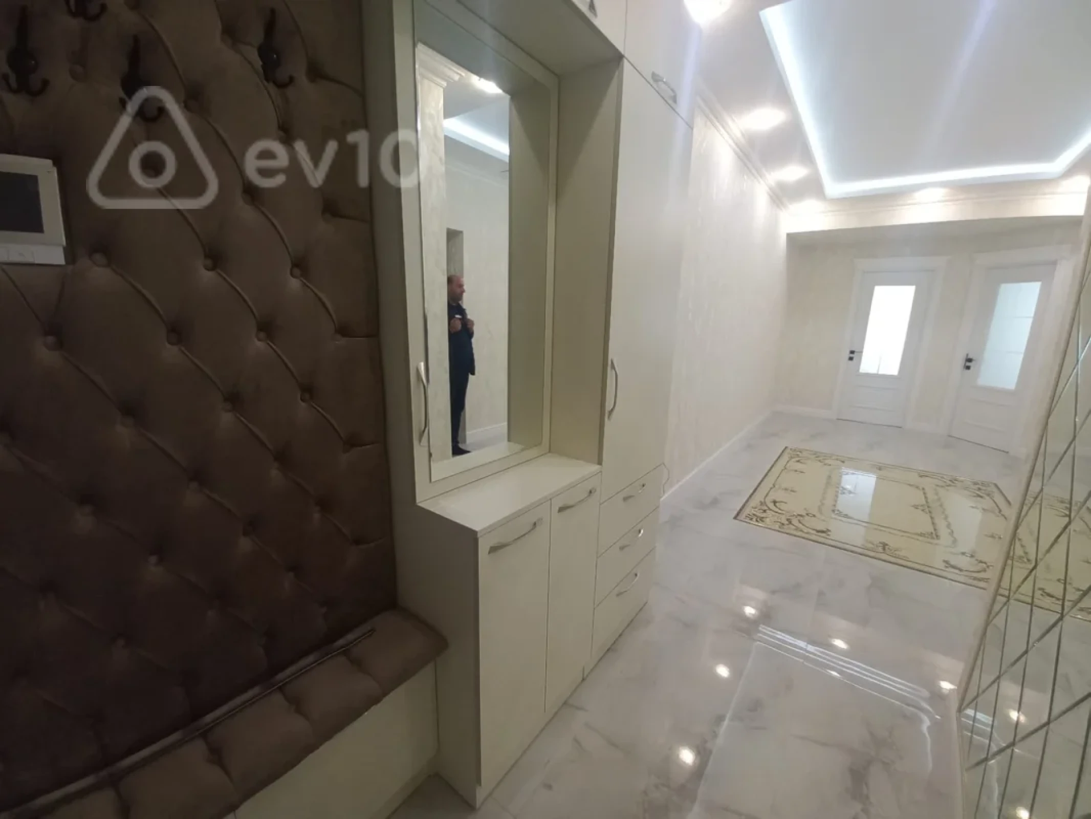 Kirayə verilir 3 otaqlı yeni tikili 122 m²