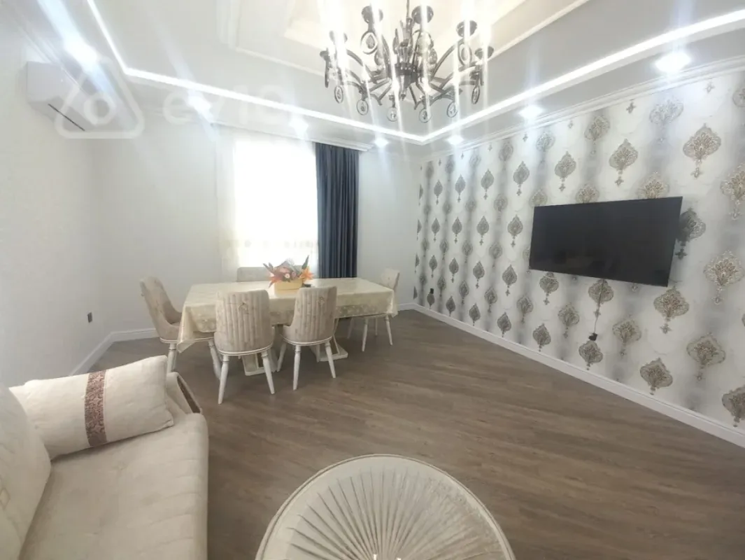 Kirayə verilir 3 otaqlı yeni tikili 122 m²